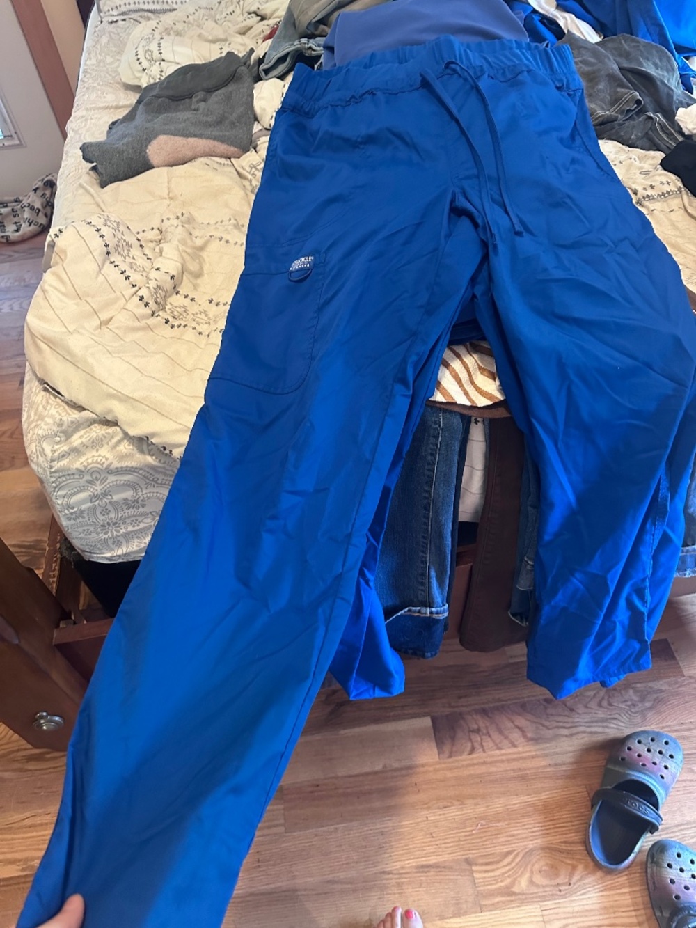 Scrub pants